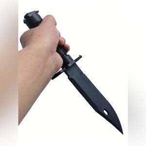 ⭐️Black Plastic Knife⭐️